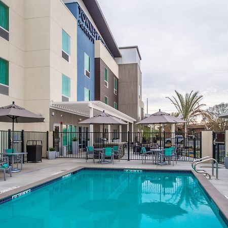 Towneplace Suites By Marriott Merced Bagian luar foto