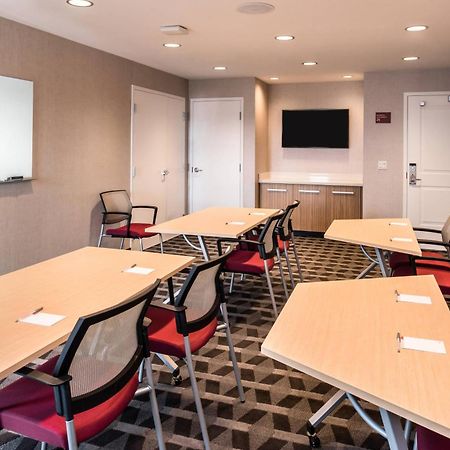 Towneplace Suites By Marriott Merced Bagian luar foto