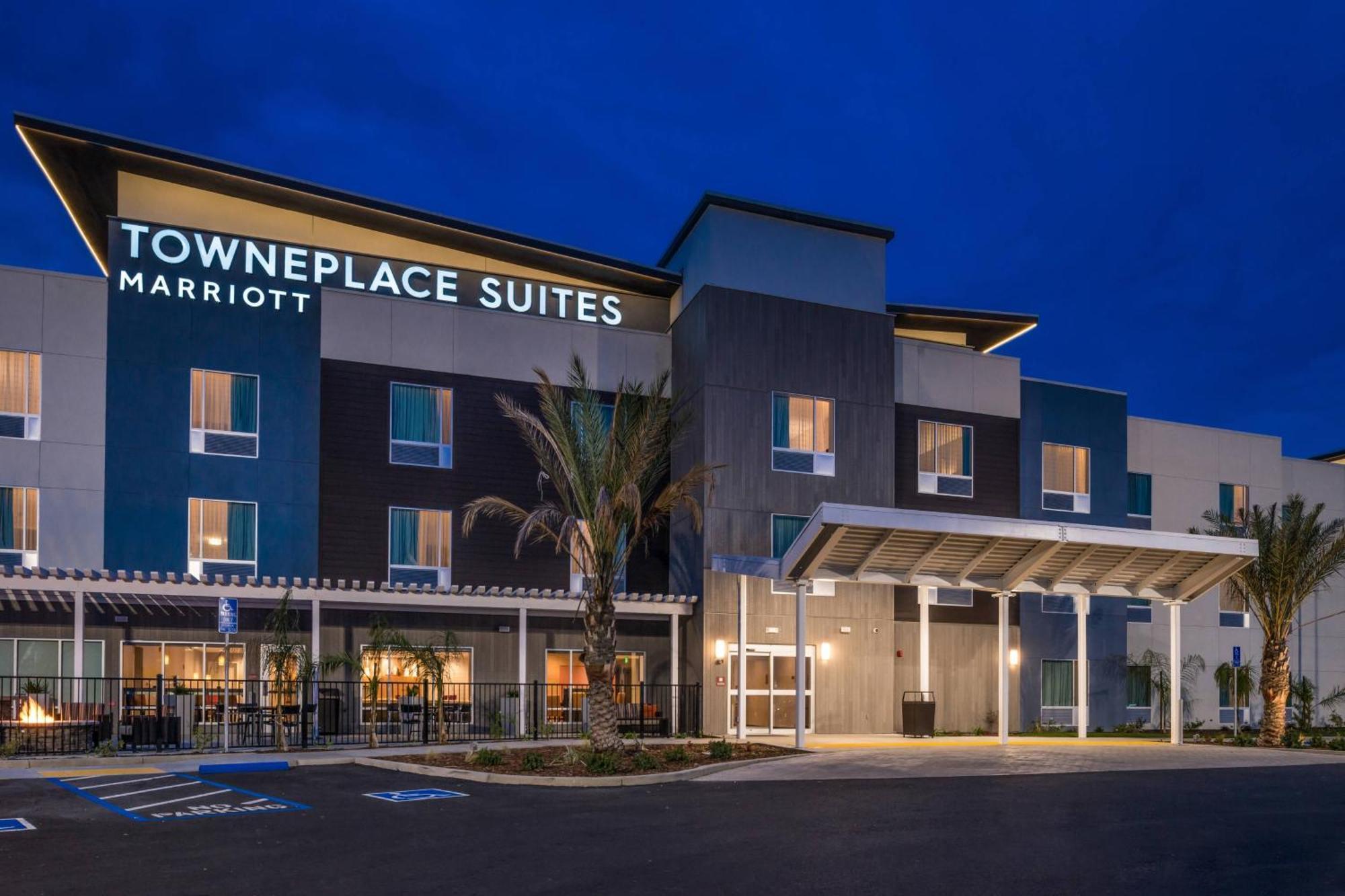 Towneplace Suites By Marriott Merced Bagian luar foto
