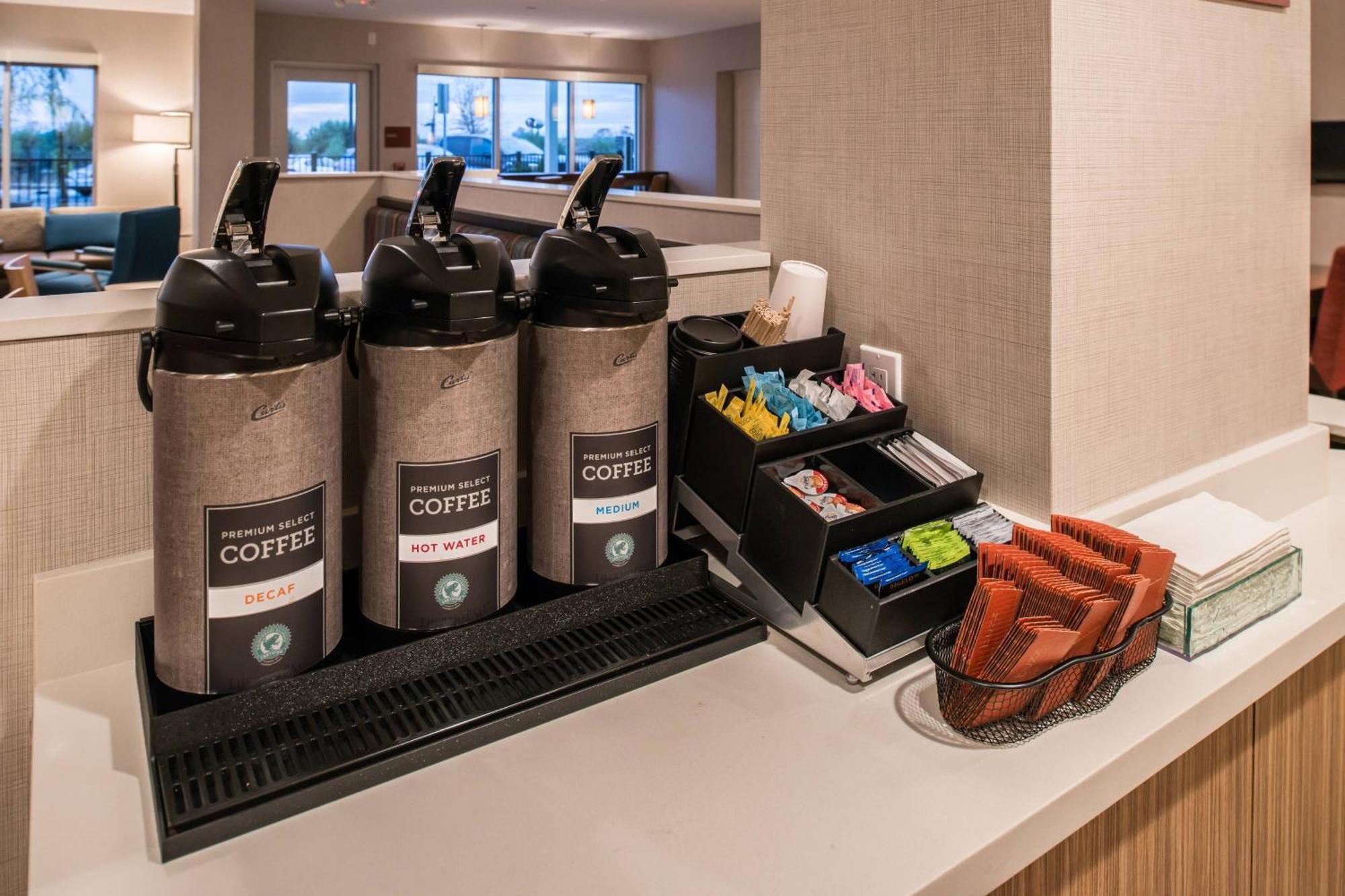 Towneplace Suites By Marriott Merced Bagian luar foto