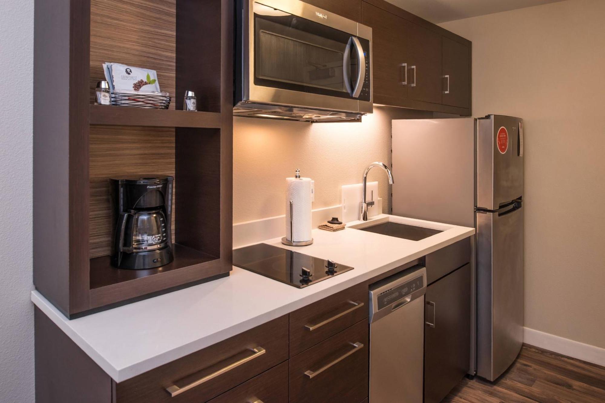 Towneplace Suites By Marriott Merced Bagian luar foto