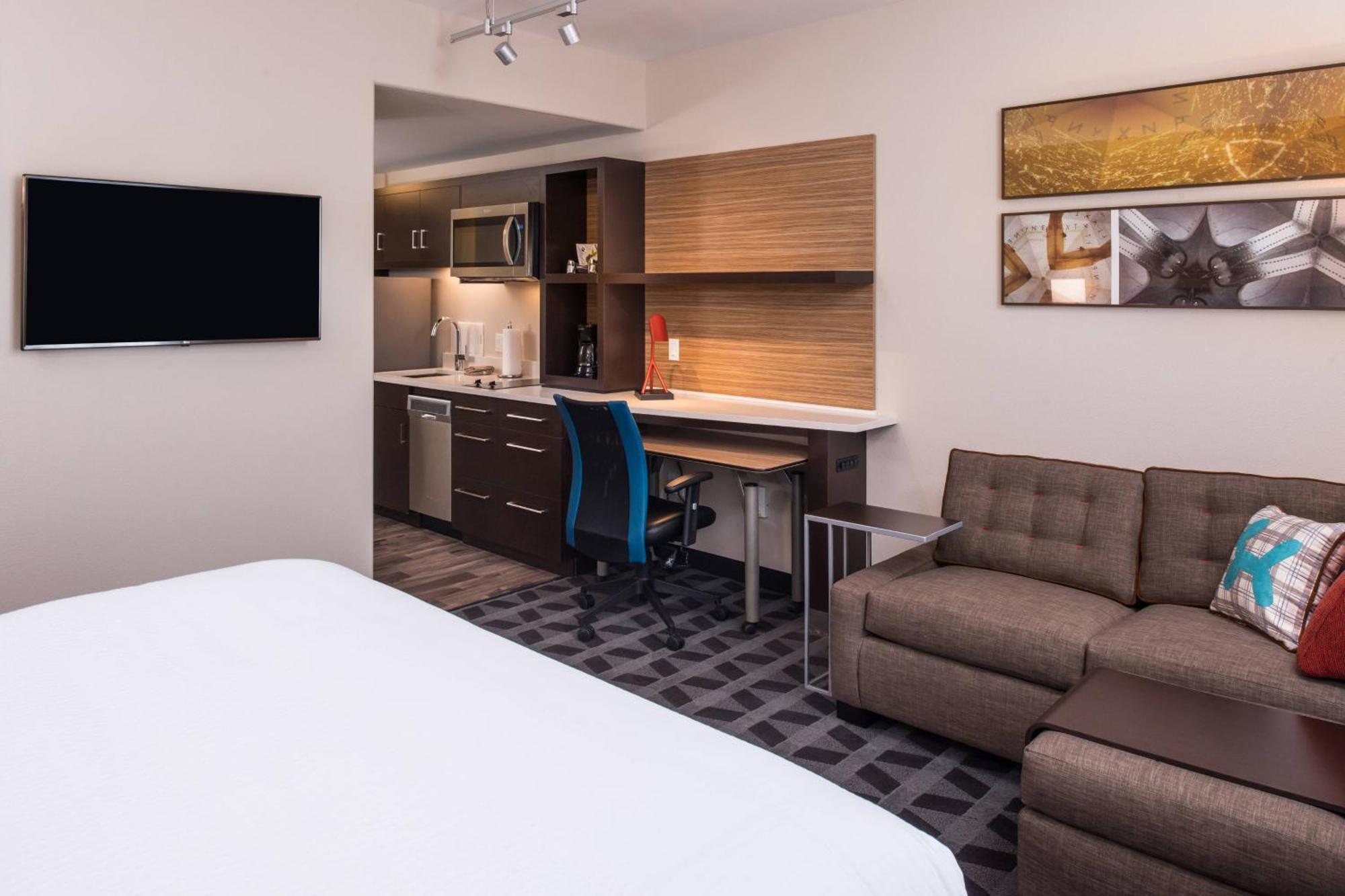 Towneplace Suites By Marriott Merced Bagian luar foto